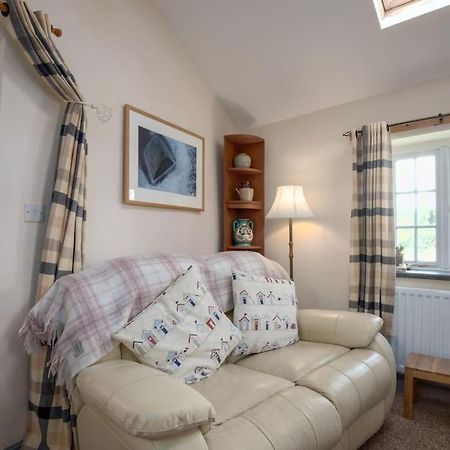 Coastal Cottage 'The Garden Cottage ' Hartland Exterior foto